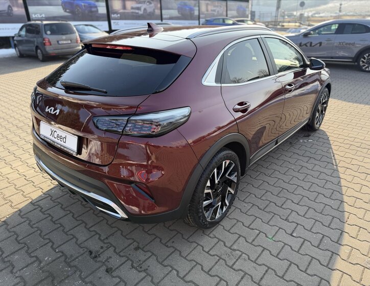KIA XCeed CUV / Crossover 1,6 l 110 kw