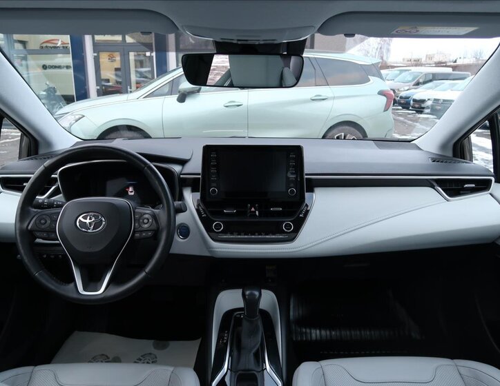 Toyota Corolla Kombi 2,0 l 132 kw