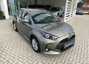 Toyota Yaris 8