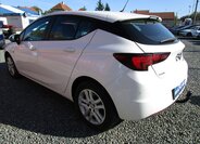 Opel Astra Hatchback 999,0 77 kw
