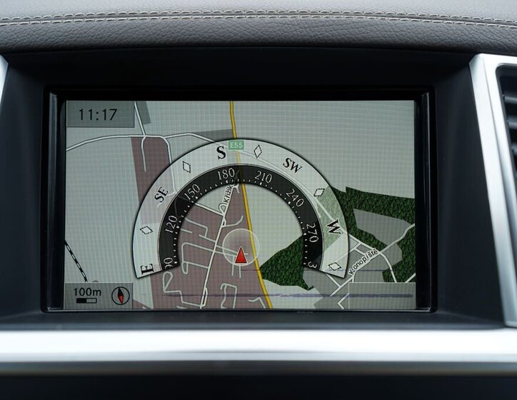 Mercedes-Benz GL SUV 4,7 l 320 kw