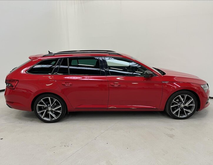 Škoda Superb Kombi 2,0 l 147 kw