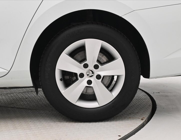 Škoda Superb Kombi 1,6 l 88 kw