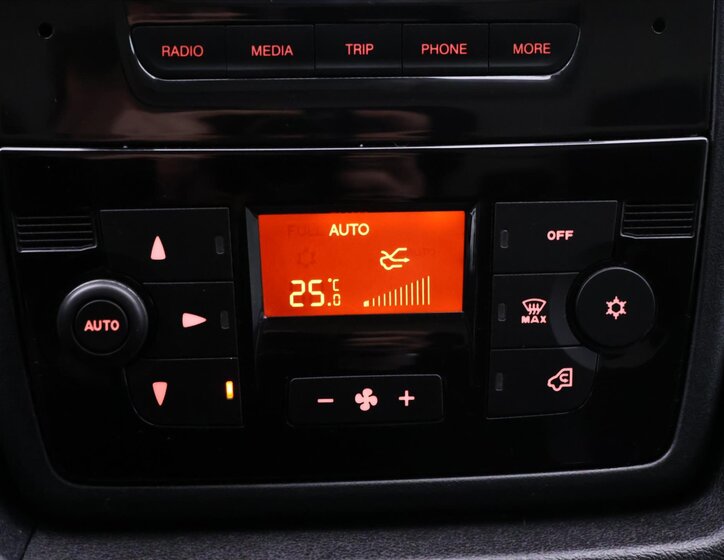 Citroën Jumper Ostatní 2,2 l 103 kw