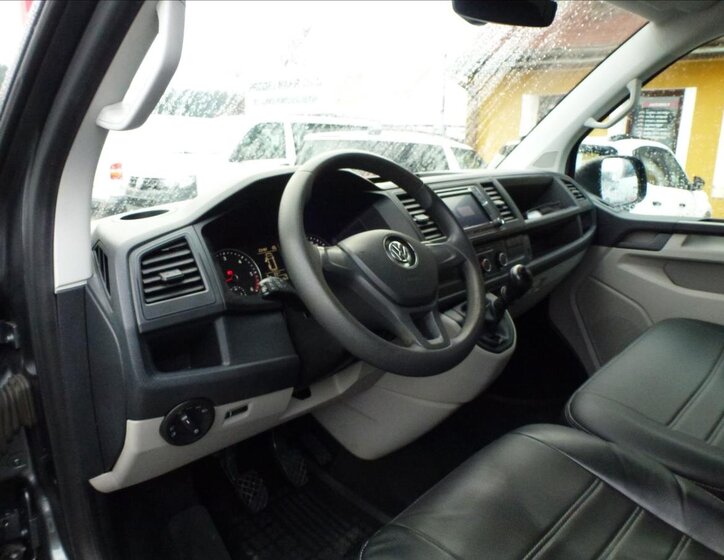 Volkswagen Transporter 17