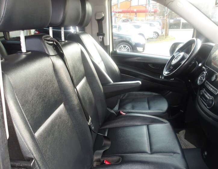 Mercedes-Benz Vito Kombi 2,1 l 120 kw