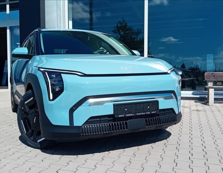 KIA EV3 1