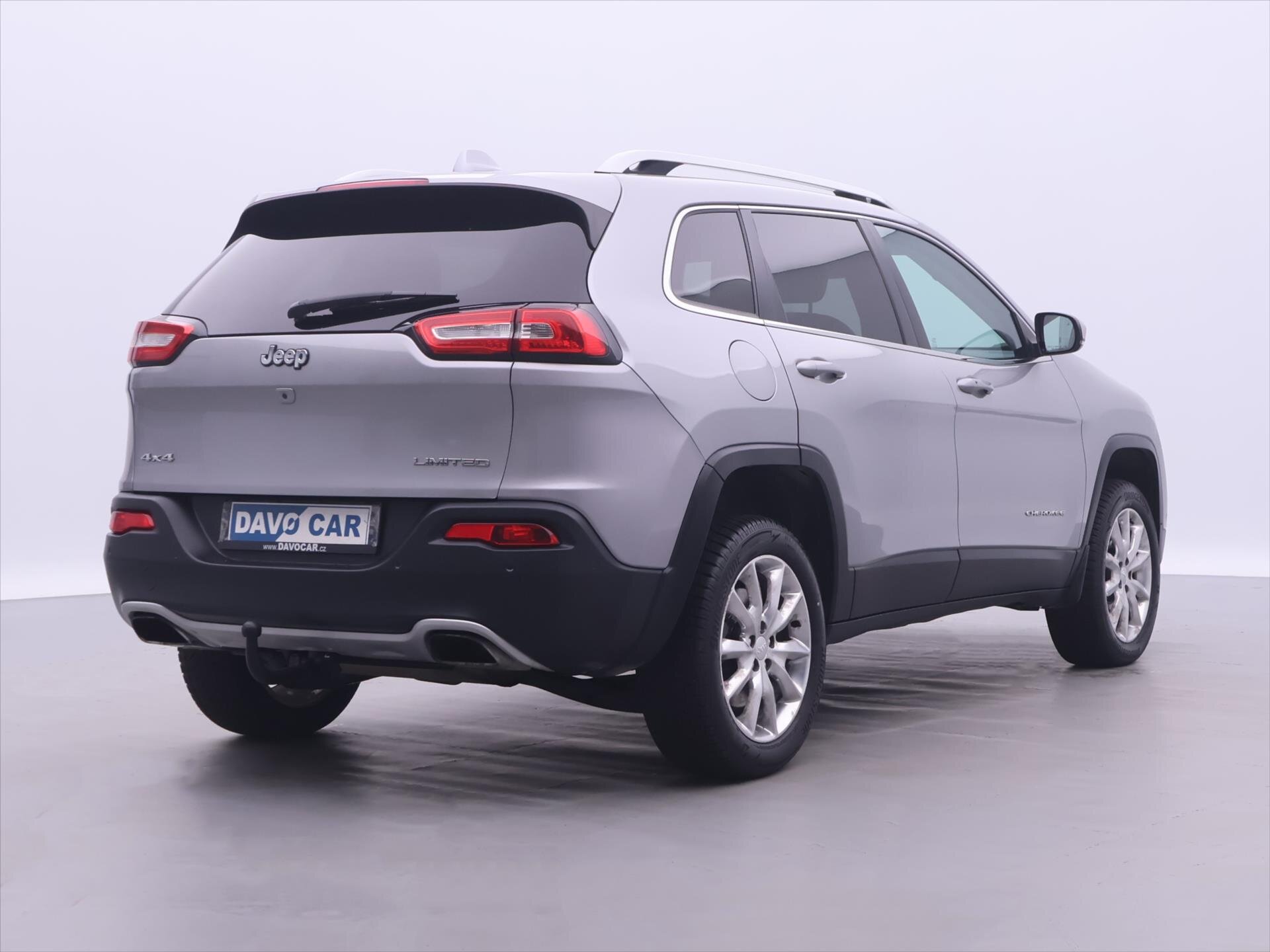 Jeep Cherokee SUV / Terénní 2,2 l 147 kw
