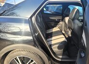 Peugeot 3008 SUV 1,6 l 133 kw