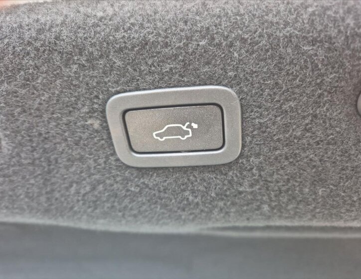 Jaguar XF Sedan 3,0 l 221 kw