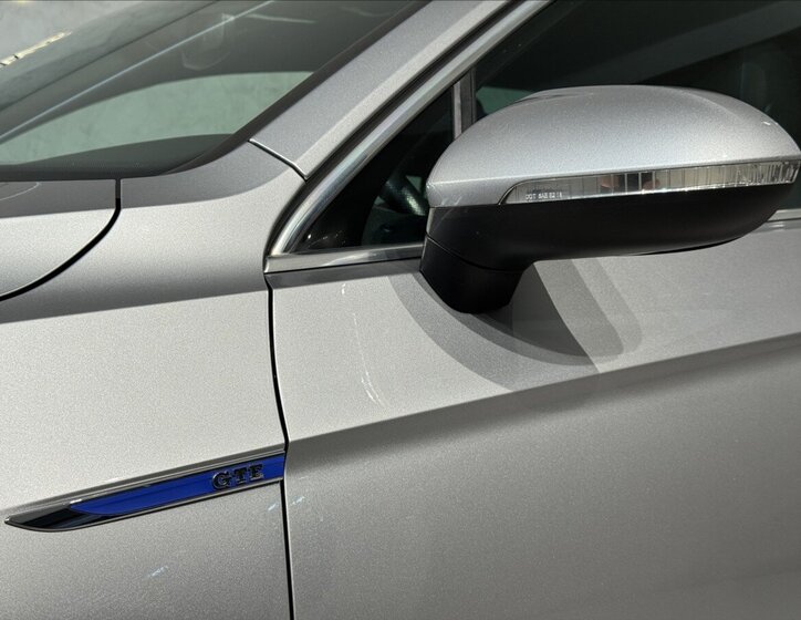 Volkswagen Passat Kombi 1,4 l 160 kw