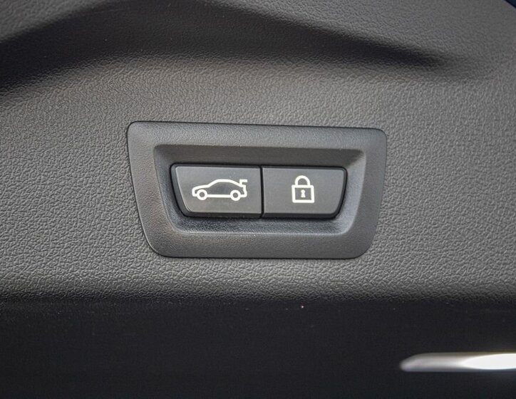 BMW X5 SUV / Terénní 3,0 l 195 kw