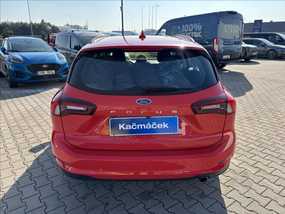 Ford Focus Kombi 999,0 92 kw