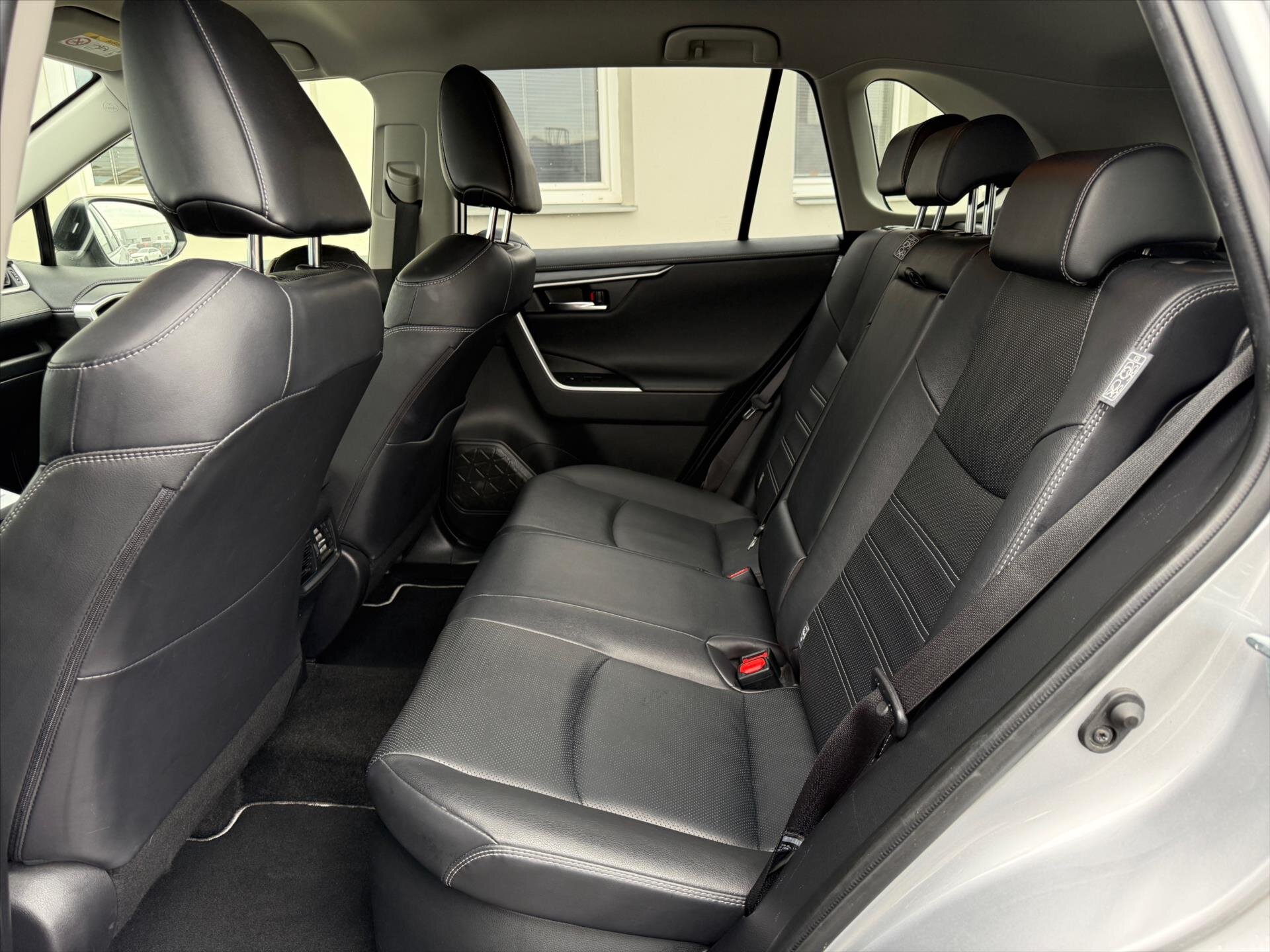 Toyota RAV4 SUV / Terénní 2,5 l 131 kw