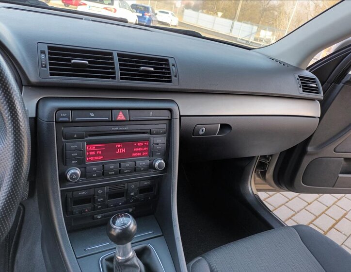 Audi A4 Sedan / Limuzína 1,9 l 85 kw