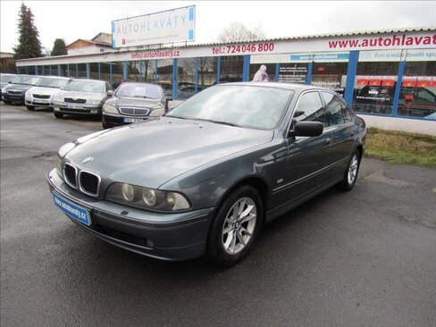 BMW Řada 5 Sedan / Limuzína 2,5 l 141 kw