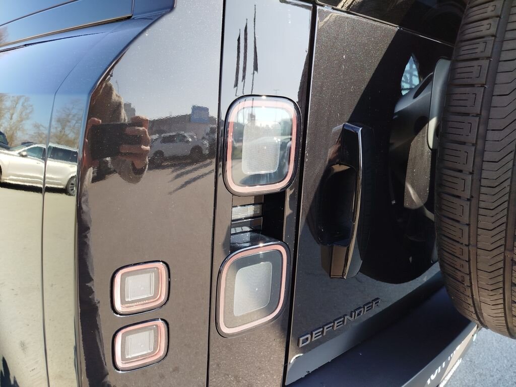 Land Rover Defender SUV / Terénní 3,0 l 258 kw