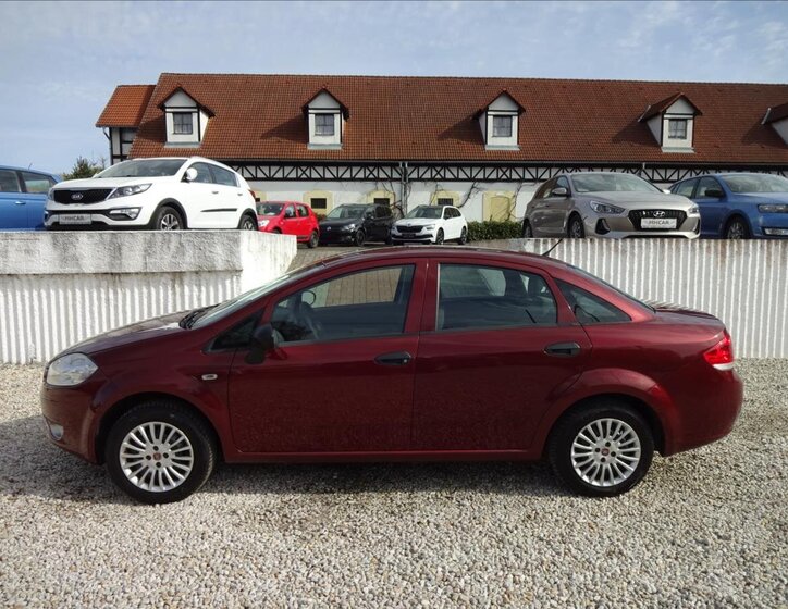 Fiat Linea Sedan / Limuzína 1,4 l 57 kw