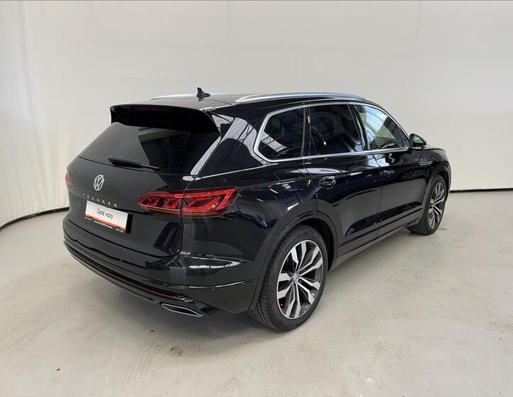 Volkswagen Touareg 2