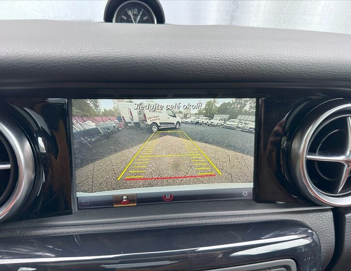 Mercedes-Benz SLC Kabriolet 3,0 l 270 kw