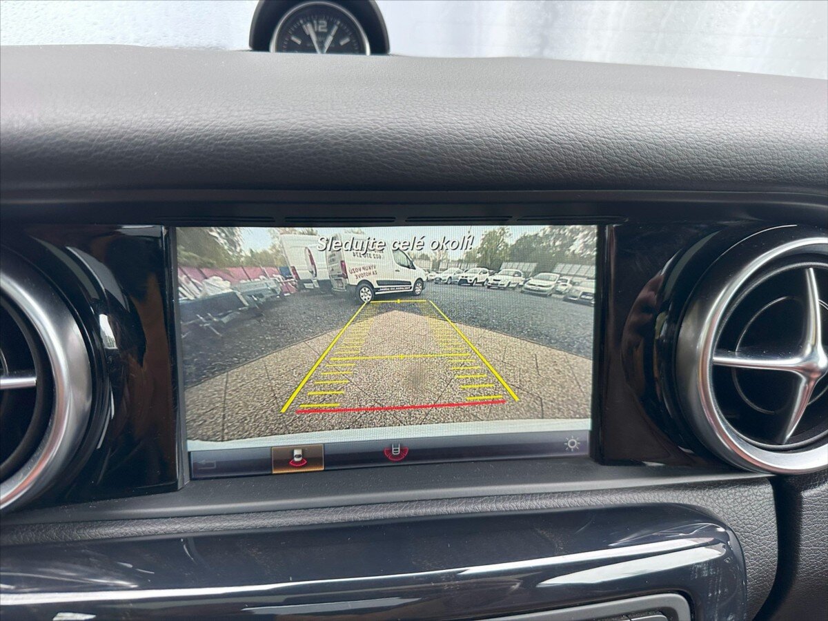 Mercedes-Benz SLC Kabriolet 3,0 l 270 kw