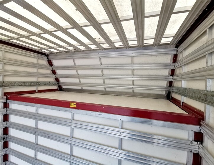 Mercedes-Benz Sprinter 17