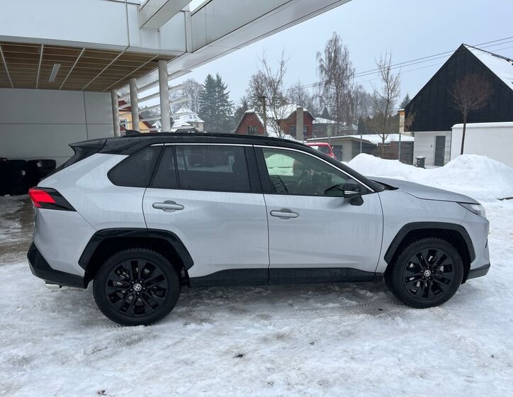Toyota RAV4 7