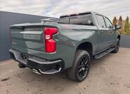 Chevrolet Silverado 6