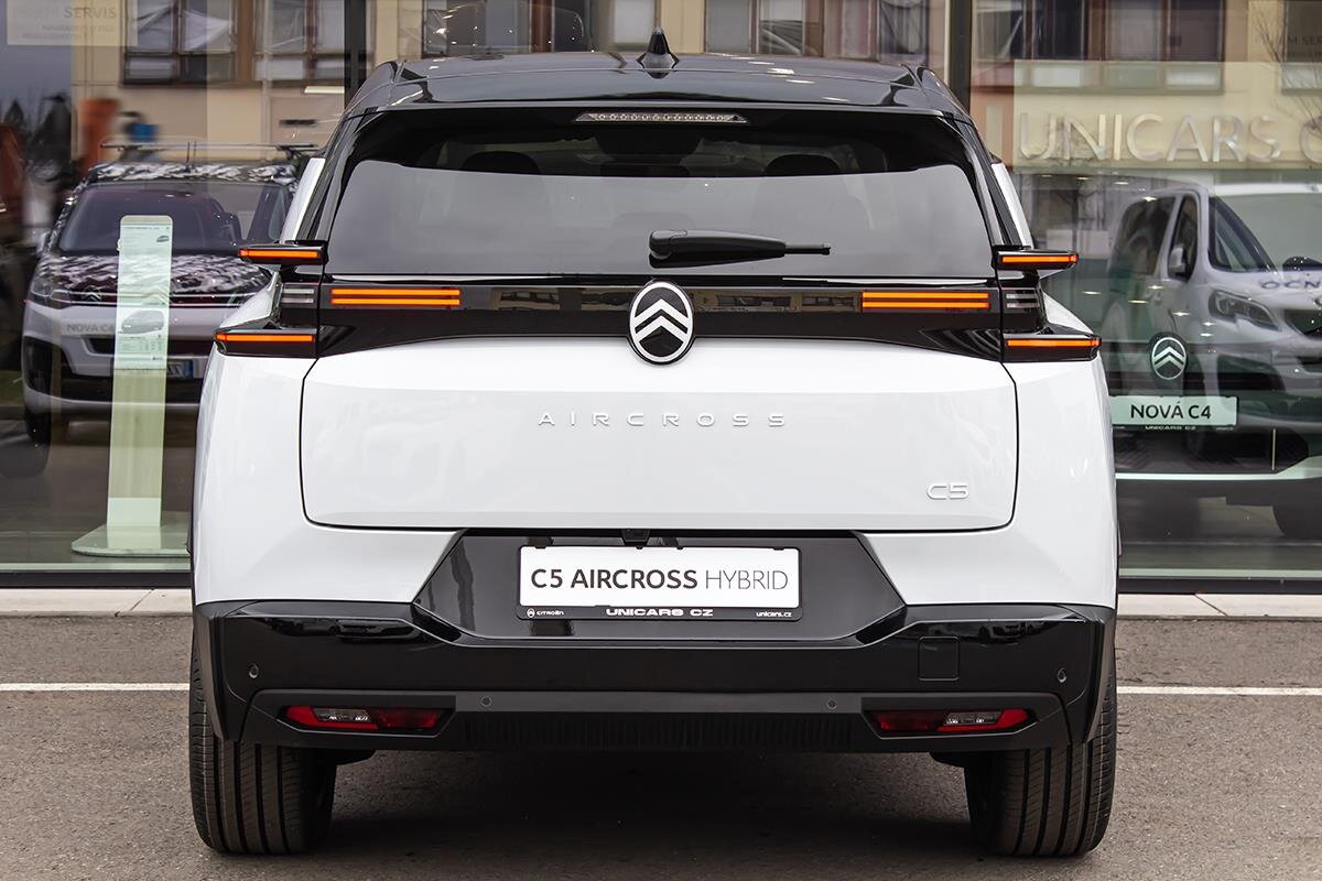 Citroën C5 Aircross SUV / Terénní 1,6 l 143 kw