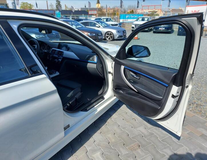 BMW Řada 3 22