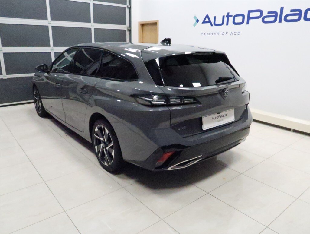 Peugeot 308 Kombi 1,2 l 96 kw