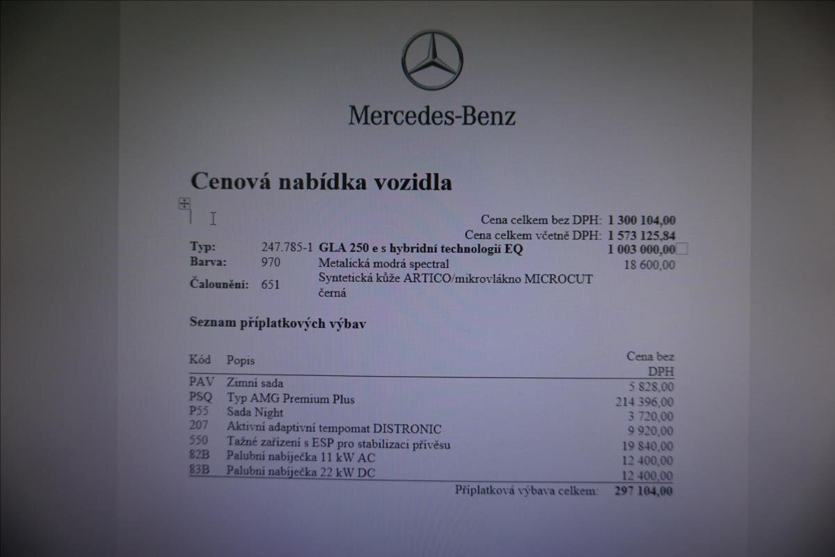 Mercedes-Benz GLA SUV 1,3 l 120 kw