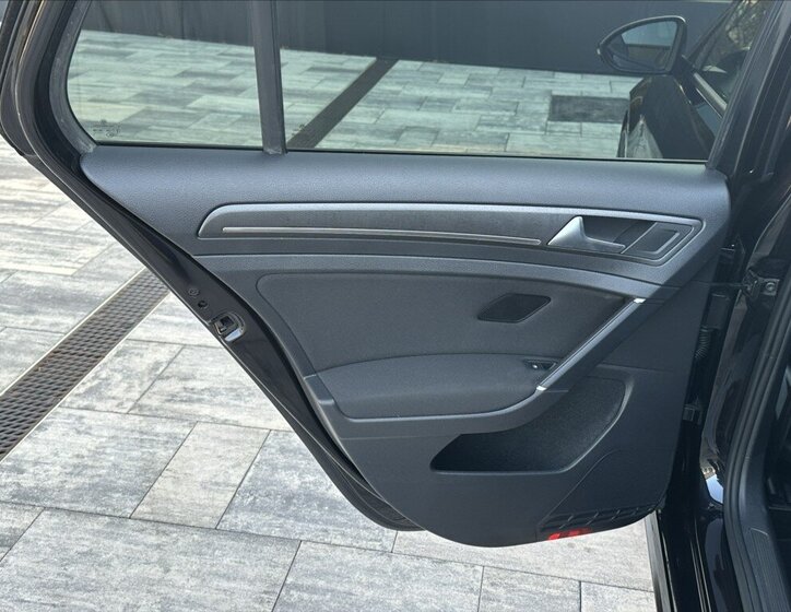 Volkswagen Golf Hatchback 2,0 l 180 kw