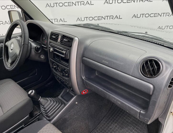 Suzuki Jimny 13