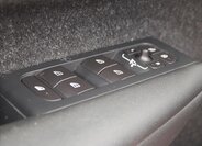 Volvo XC40 SUV / Terénní 2,0 l 182 kw