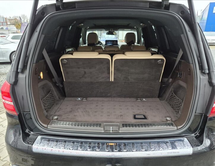Mercedes-Benz GLS SUV / Terénní 3,0 l 190 kw