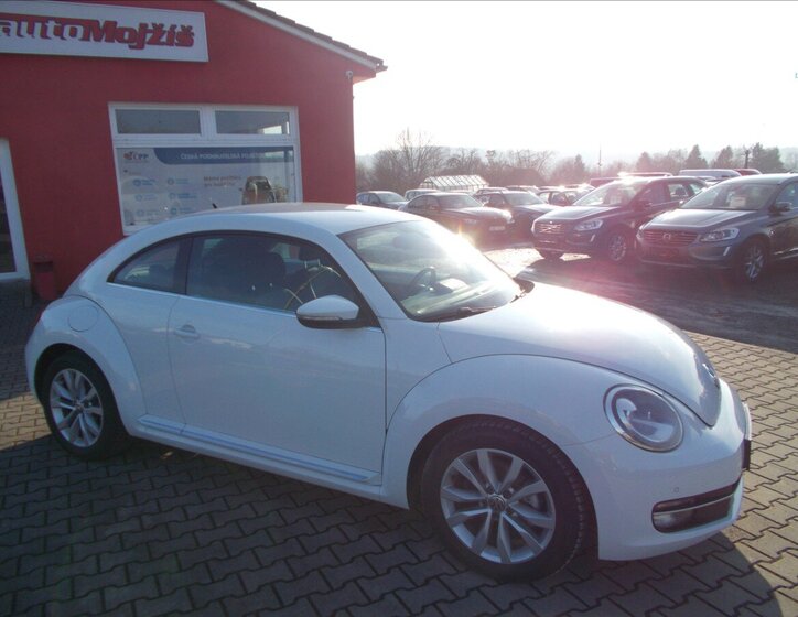 Volkswagen Beetle Hatchback 1,2 l 77 kw