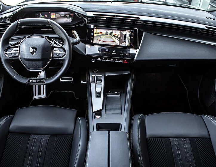 Peugeot 408 Liftback 1,6 l 132 kw
