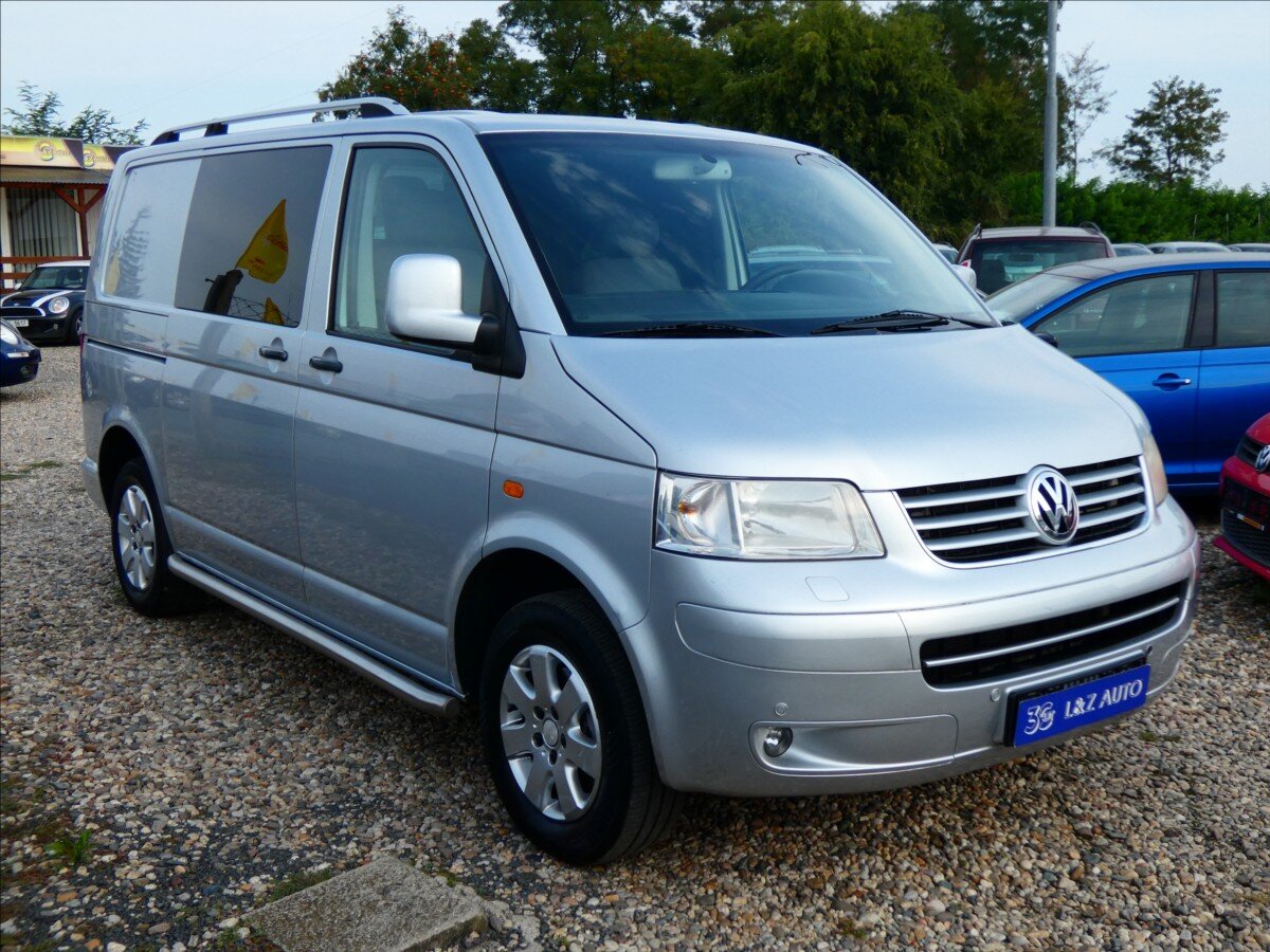 Volkswagen Transporter Kombi 2,5 l 96 kw