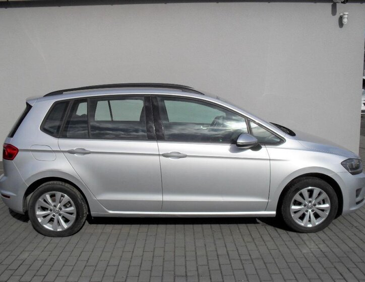 Volkswagen Golf Sportsvan 6