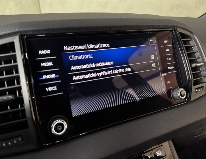 Škoda Karoq SUV 1,5 l 110 kw