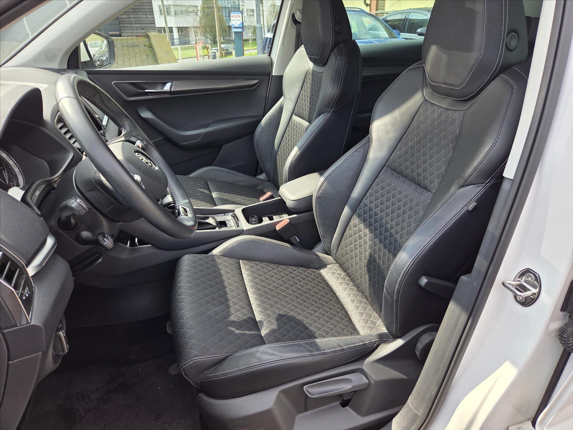 Škoda Karoq SUV / Terénní 1,5 l 110 kw