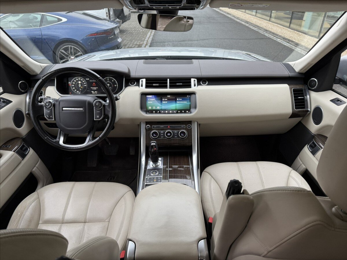 Land Rover Range Rover Sport SUV 4,4 l 250 kw