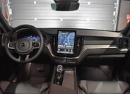 Volvo XC60 SUV / Terénní 2,0 l 335 kw