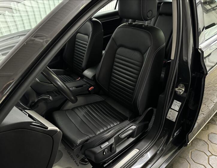 Volkswagen Passat 33