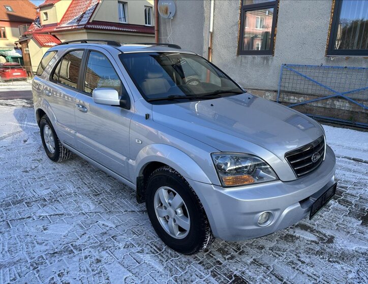 KIA Sorento SUV / Terénní 2,5 l 125 kw
