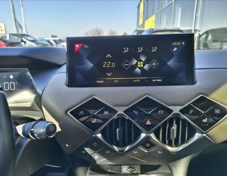 DS Automobiles DS3 Crossback Hatchback 1,2 l 114 kw