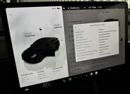 Tesla Model Y SUV 0,0 393 kw