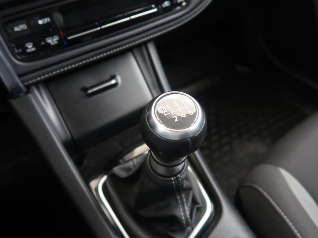 Toyota Auris Kombi 1,6 l 97 kw