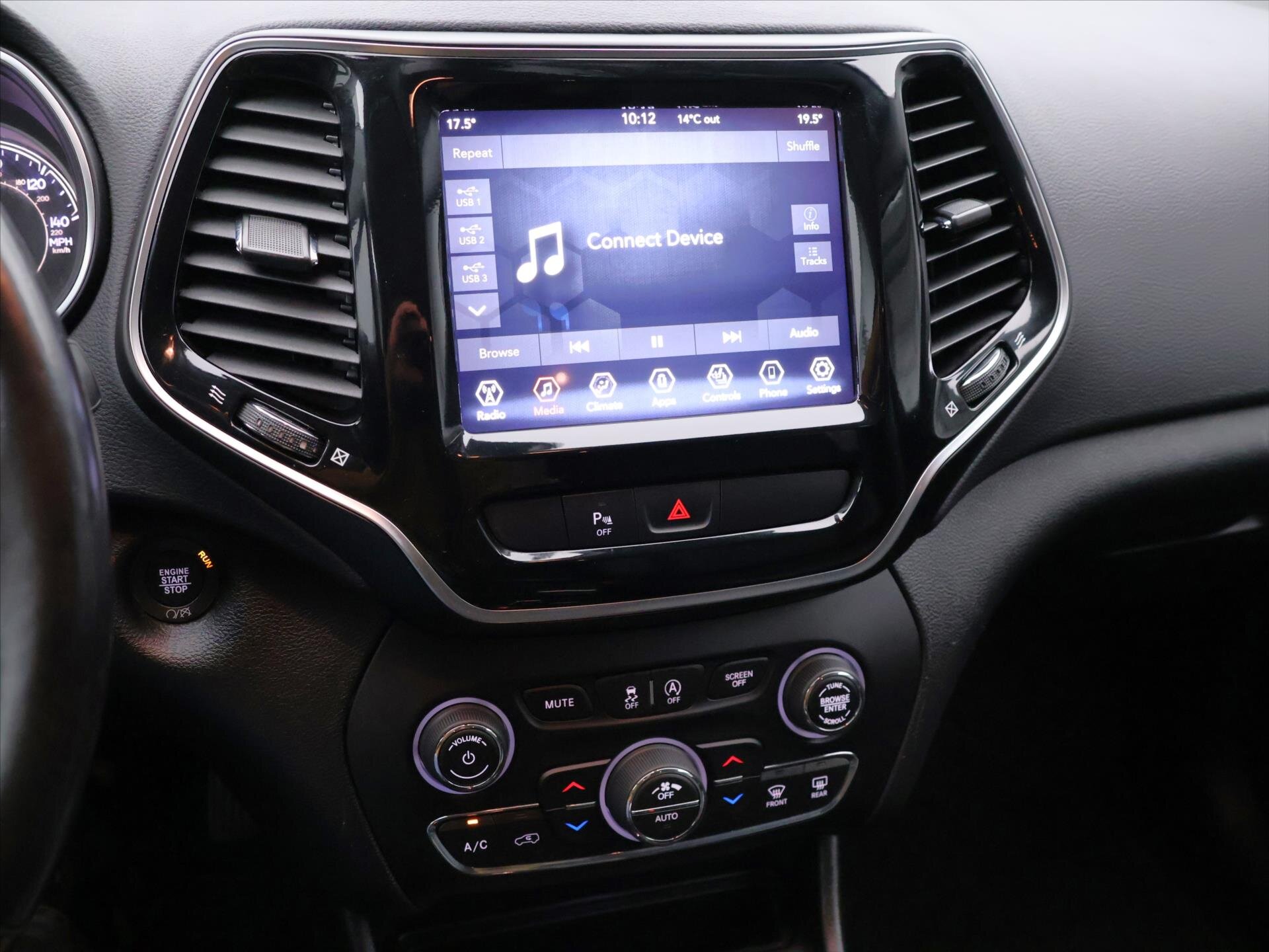 Jeep Cherokee SUV / Terénní 3,2 l 200 kw